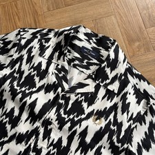 Fred Perry Animal Print Vacation Shirt Mens Size Medium Ecru Black Short Sleeve