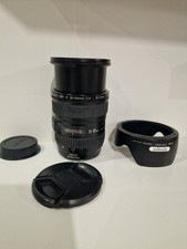 Canon ef 24-105mm f/4 L MACRO IS USM with front and rear caps and hood , C