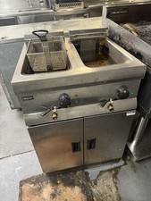 1 x Lincat Opus Double Fryers
