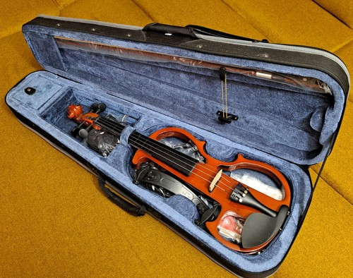 Full size electric violin - 4/4,
