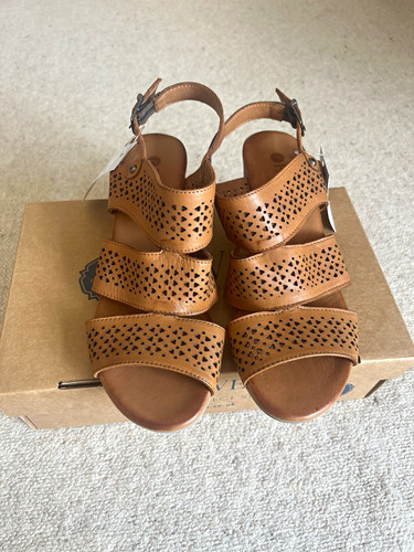Pavers tan leather strappy - tan,