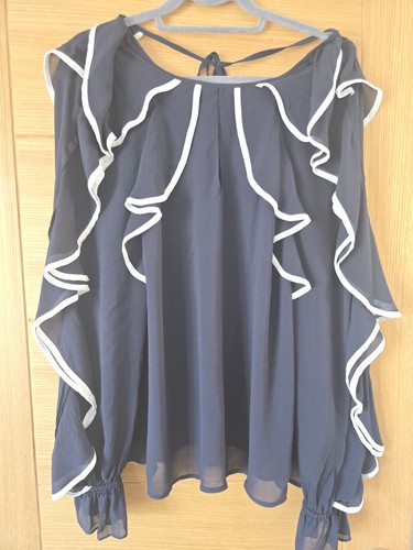 Bnwt ladies mint velvet navy - bnwt,