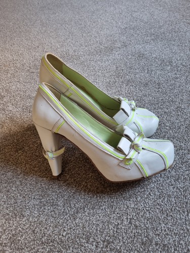 Hard hearted harlot heels size - hearted,