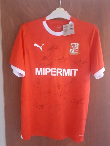 Signed swindon town - town, shirt
