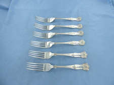 A VINTAGE SET OF SIX STERLING SILVER KINGS PATTERN DESSERT FORKS, SHEFFIELD 1941