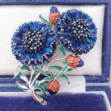 VINTAGE SIGNED EXQUISITE