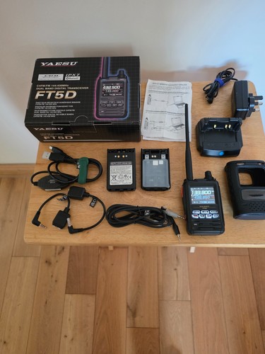 Yaesu with lots - yaesu, ft-5d