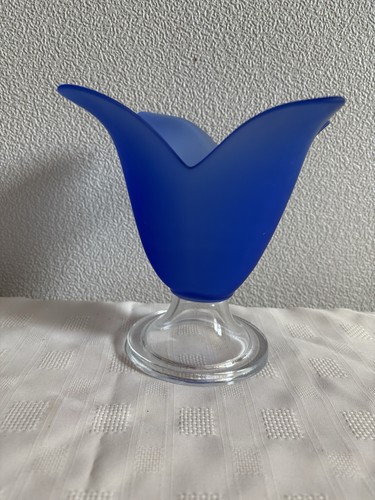 Tulip shaped vintage - tulip,