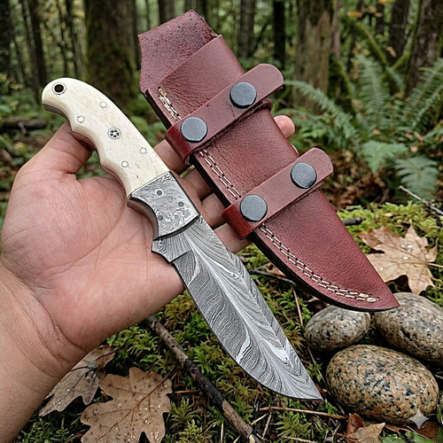 Feather damascus knife - damascus,