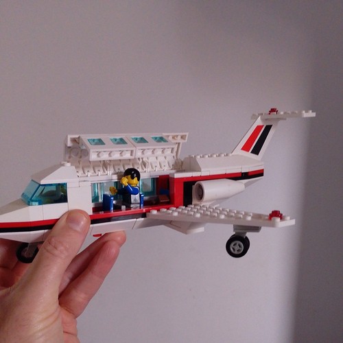 Lego airport 6368 plane