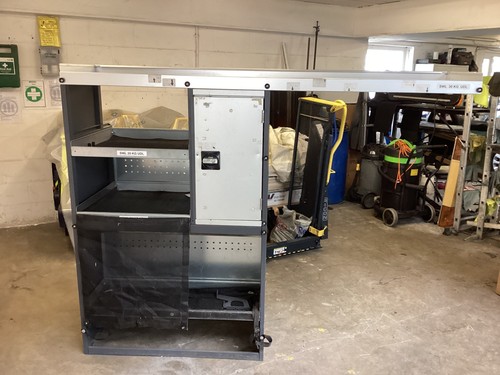 Metal bott van - bott,