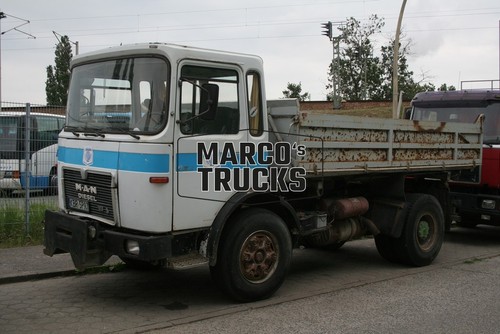 Truck photo man - photo, tipper