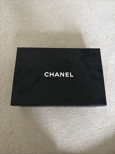 Chanel empty box - empty,