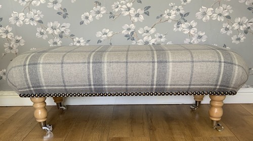 Footstool stool laura - footstool,