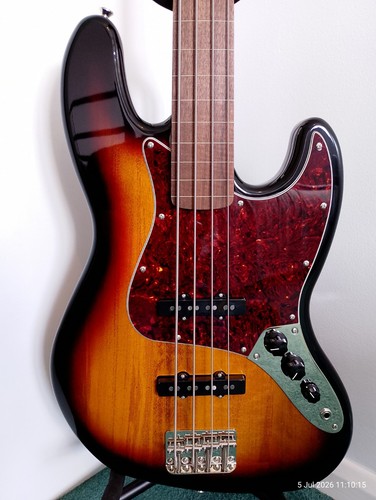 Squier fender classic - by,