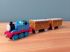 Take Along n play Thomas the Tank & Friends Train - Thomas Annie and Clarabel