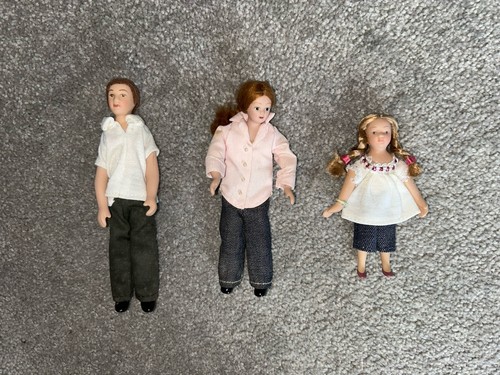 Dolls house porcelain - dolls,