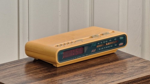 Inovar radio alarm clock - radio, /