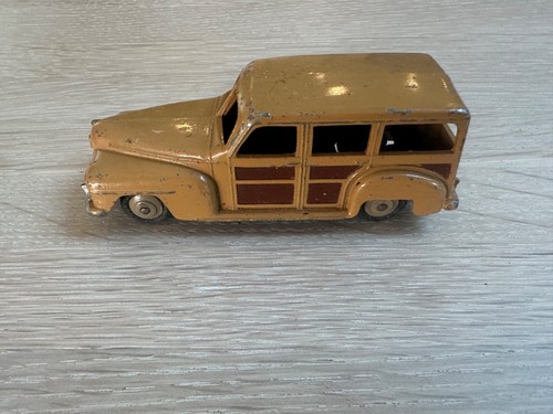 27f dinky plymouth woody - plymouth,