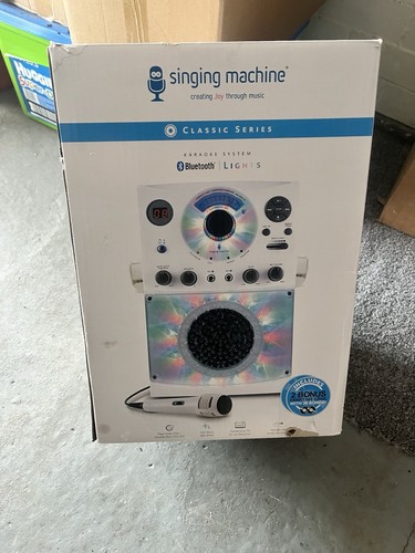 Karaoke singing machine - karaoke/singing,