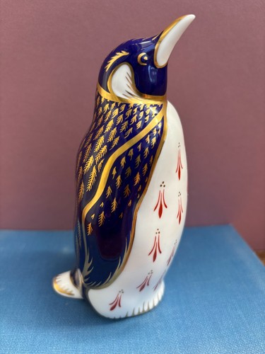 Royal crown derby bone - crown,