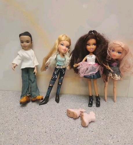 Vintage bratz doll lot - vintage, of
