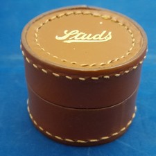 Vintage Leather Roind Collar