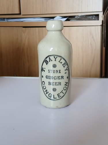 Old all white stoneware - white,