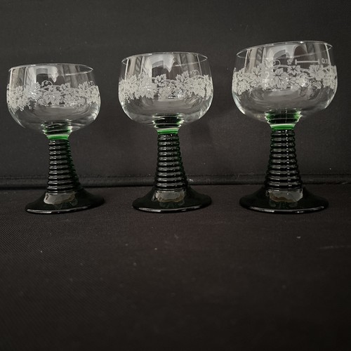 Roemer green beehive stem wine
