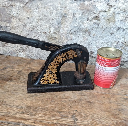 Victorian cast iron - victorian, embossing