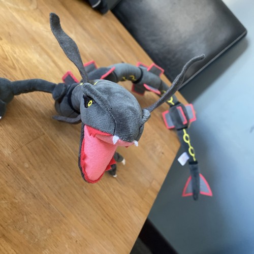 Pokemon shiny rayquaza plushie - pokemon,