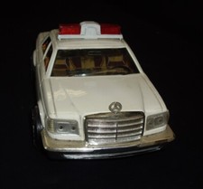 VINTAGE TIN FRICTION CAR