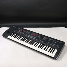 YAMAHA MOX6 61-Key Workstation