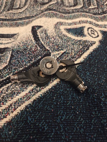 Snap tool box keys and - on,