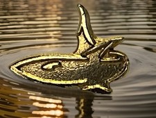 Vintage Eye Catching Gold Tone