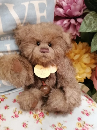 Charlie bears kitty with - bears,