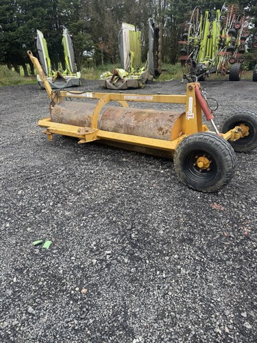 Twose 10ft flat roller with - roller,