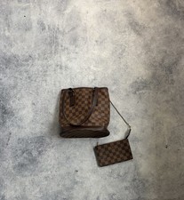 Louis Vuitton Vintage Marais