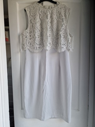 Reiss size pale - pale, fitted