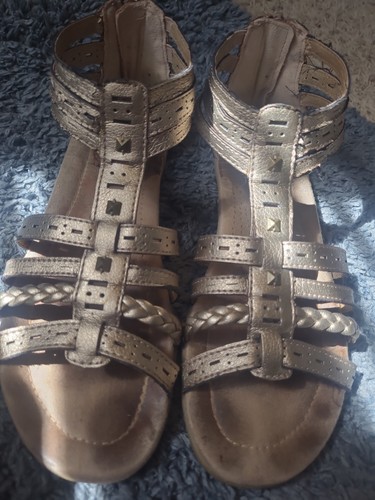Womens size gold - size,