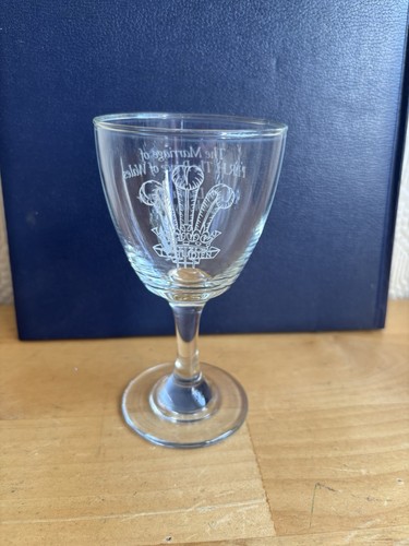Royal wedding glasses - wedding,