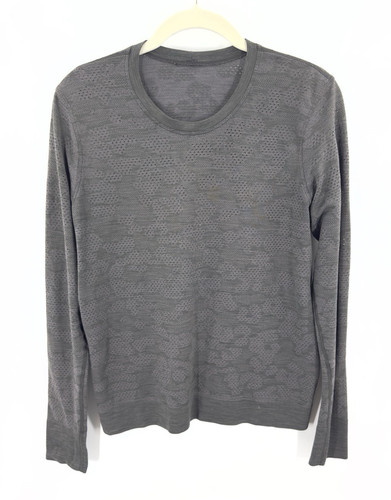 Lululemon top womens - 8, breeze