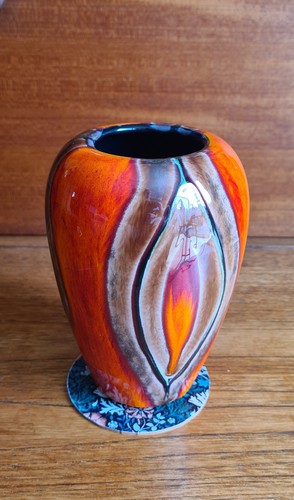 Vintage poole pottery vase - pottery,