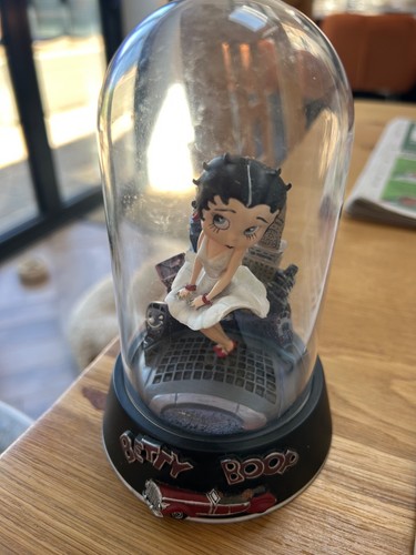 Betty boop figurine - boop, in