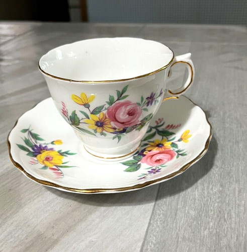 Royal vale tea - vale, saucer