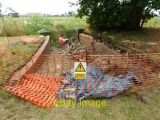 Photo 6x4 Cattle crush, Croome