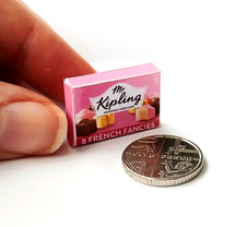 DOLLS HOUSE MINIATURE 1:12 *