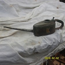 Kayes Vintage Oil Can, Piecrust joints.