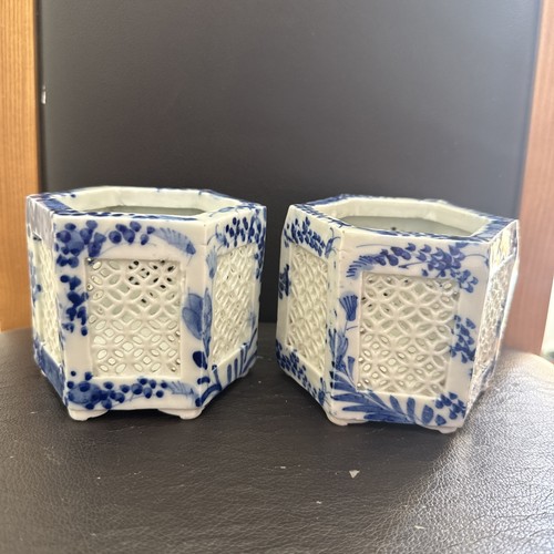 Pair chinese blue - &, white
