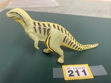 PD211 Invicta Megalosaurus